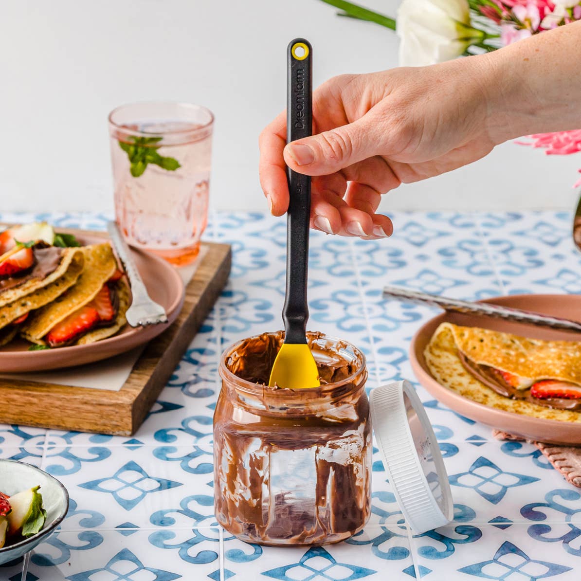 Mini Supoon - Sit Up Scraping Spoon - Jar