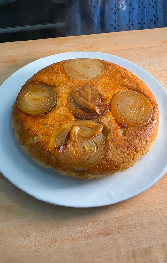 How to Make Texas 1015 Beer Bread with Caramelized Onions and Chile de Arbol Honey