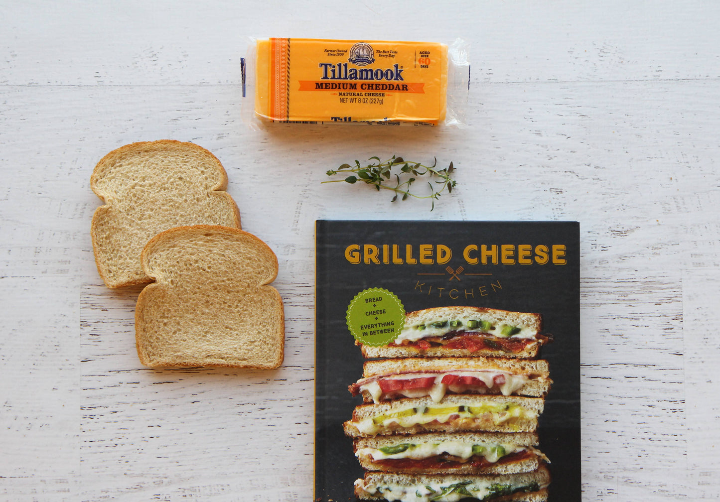 Chronicle Books - Grilled Cheese Kitchen