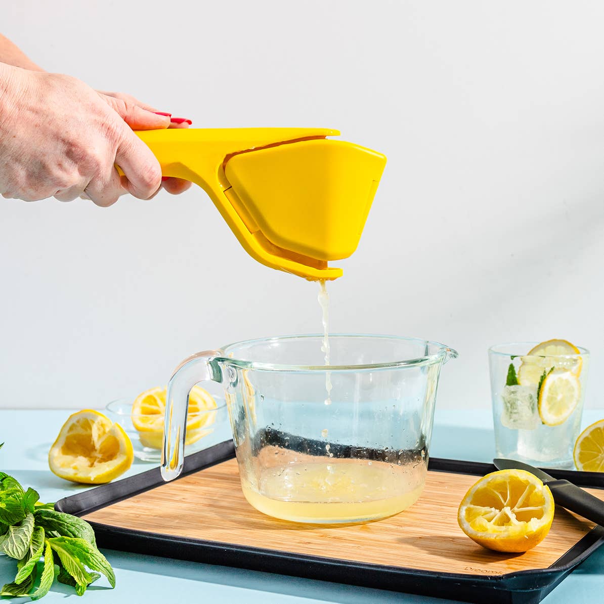 Fluicer Lemon - Fold Flat Easy Juicer - CDU