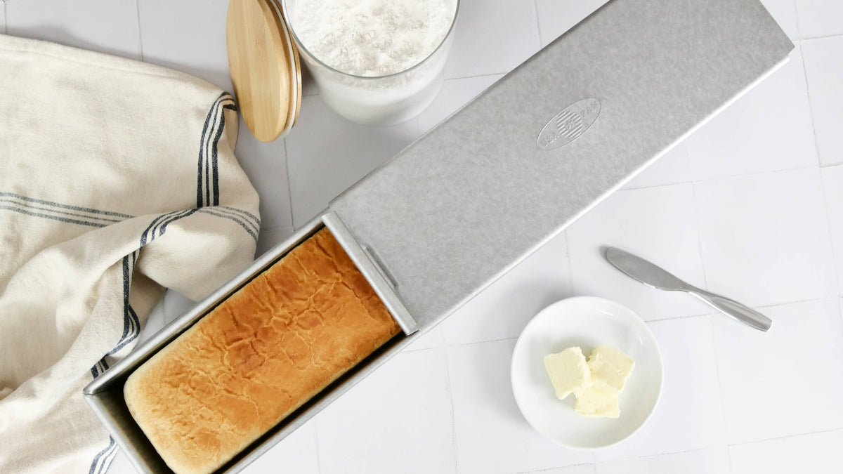 Small Pullman Loaf Pan & Cover