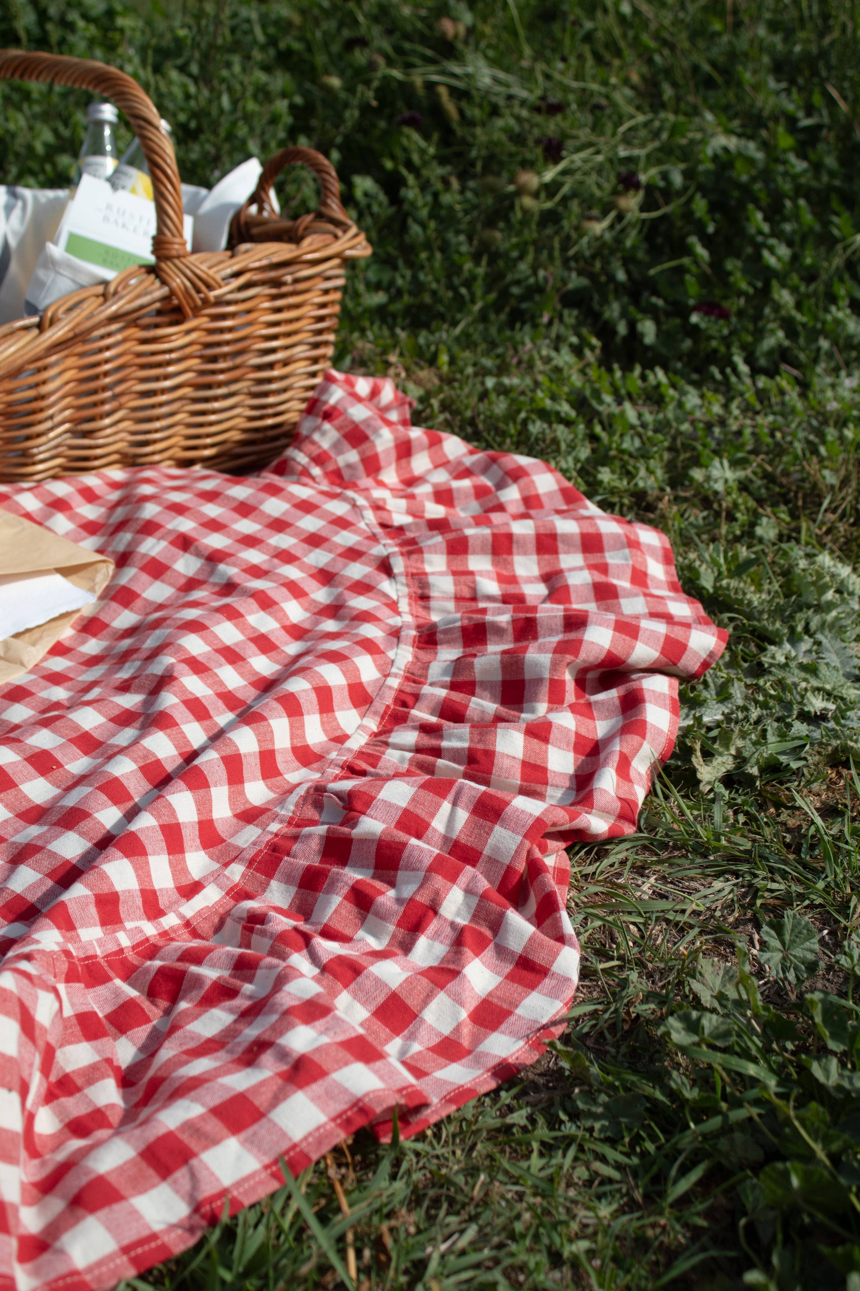Galley & Fen Ember Tablecloth - Thumbnail 2