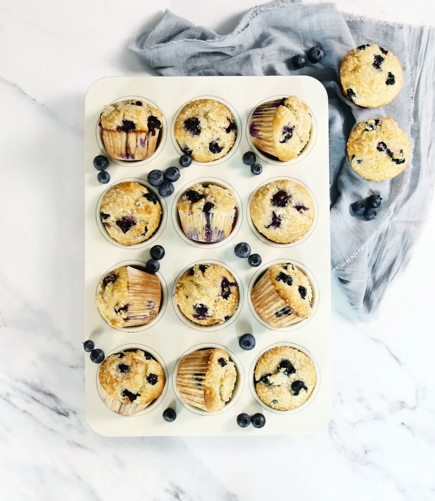 12 Cup Muffin Pan-Vanilla