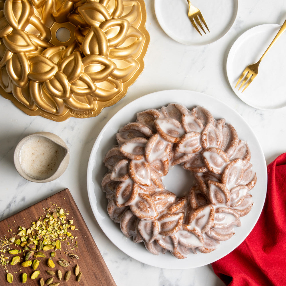 80th Anniversary Laurel Wreath Bundt Pan