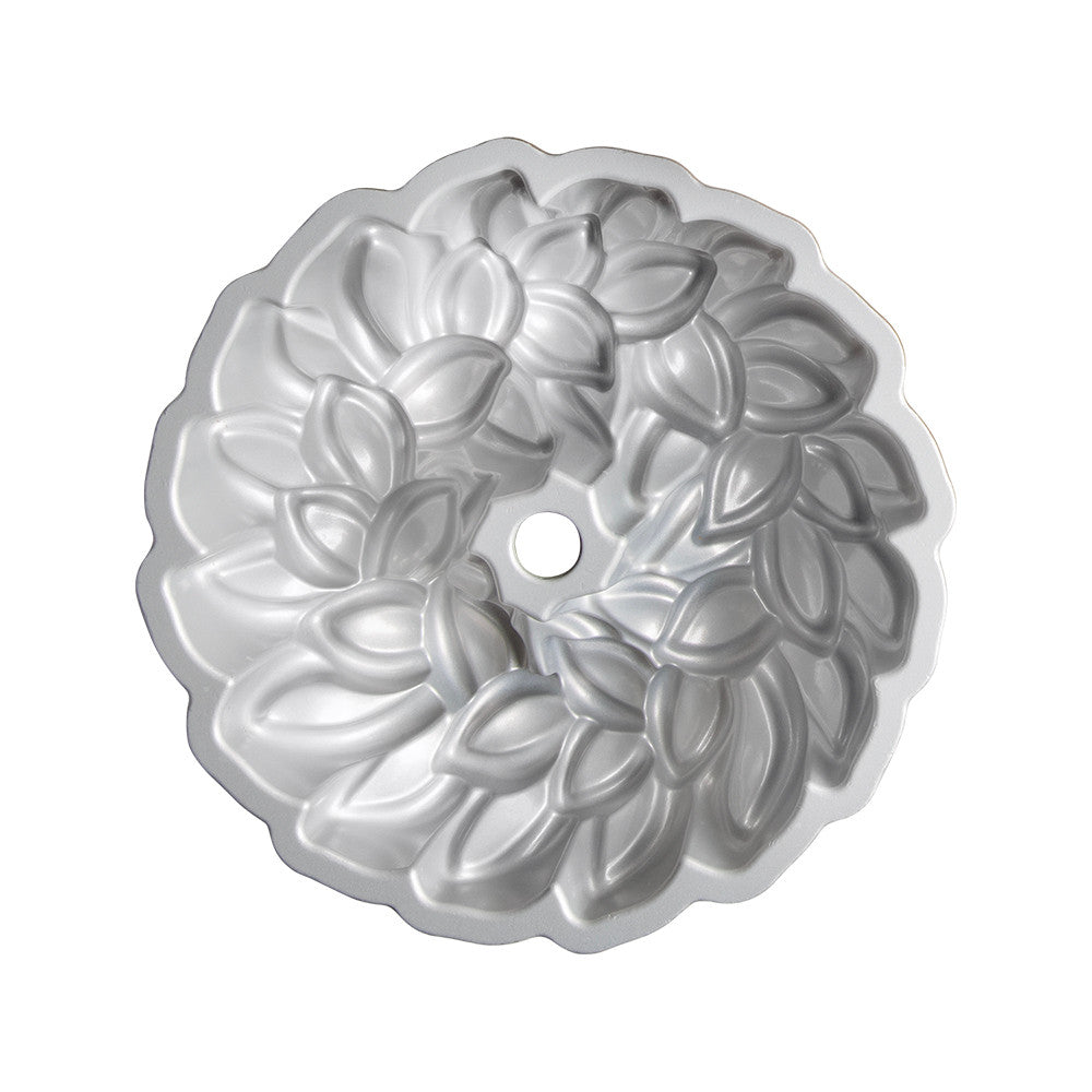 80th Anniversary Laurel Wreath Bundt Pan