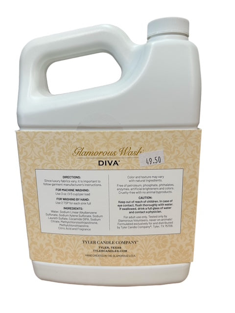 Tyler Candle Company Glamorous Wash DIVA Scent (Medium)