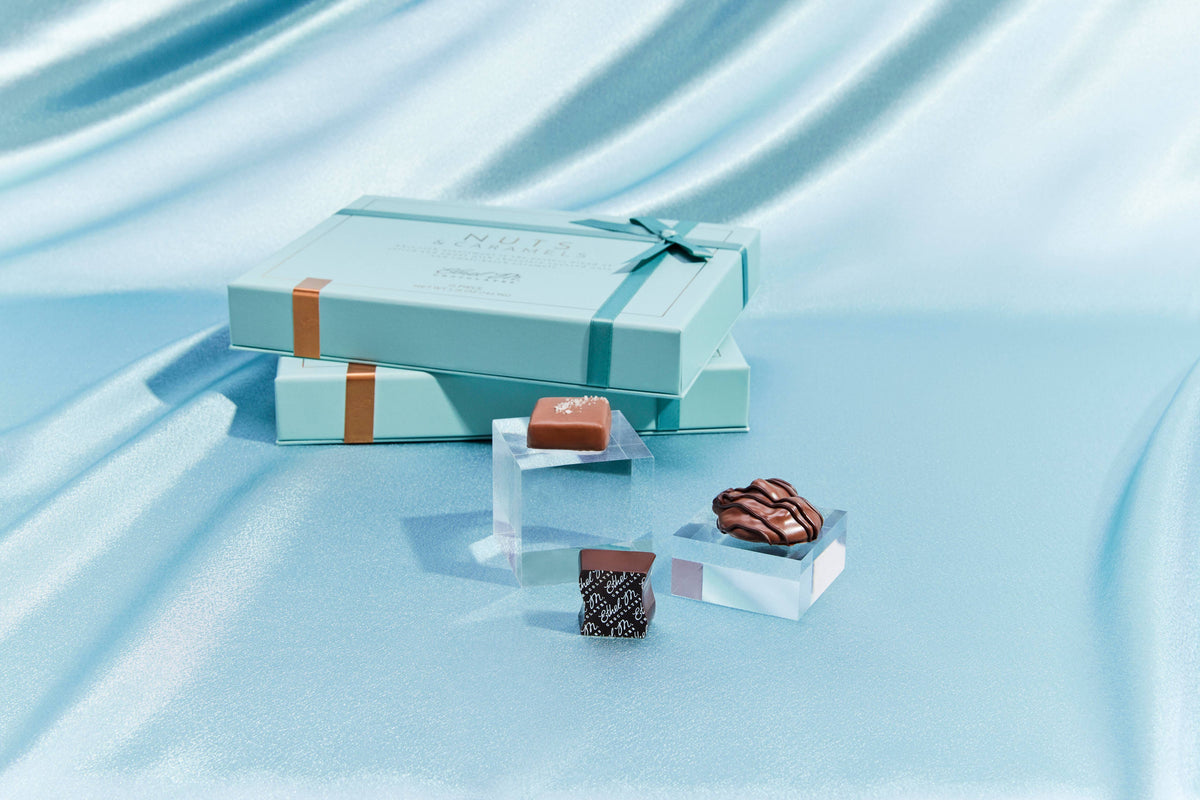PREMIUM 12-PIECE NUTS & CARAMELS COLLECTION, ASSORTMENT