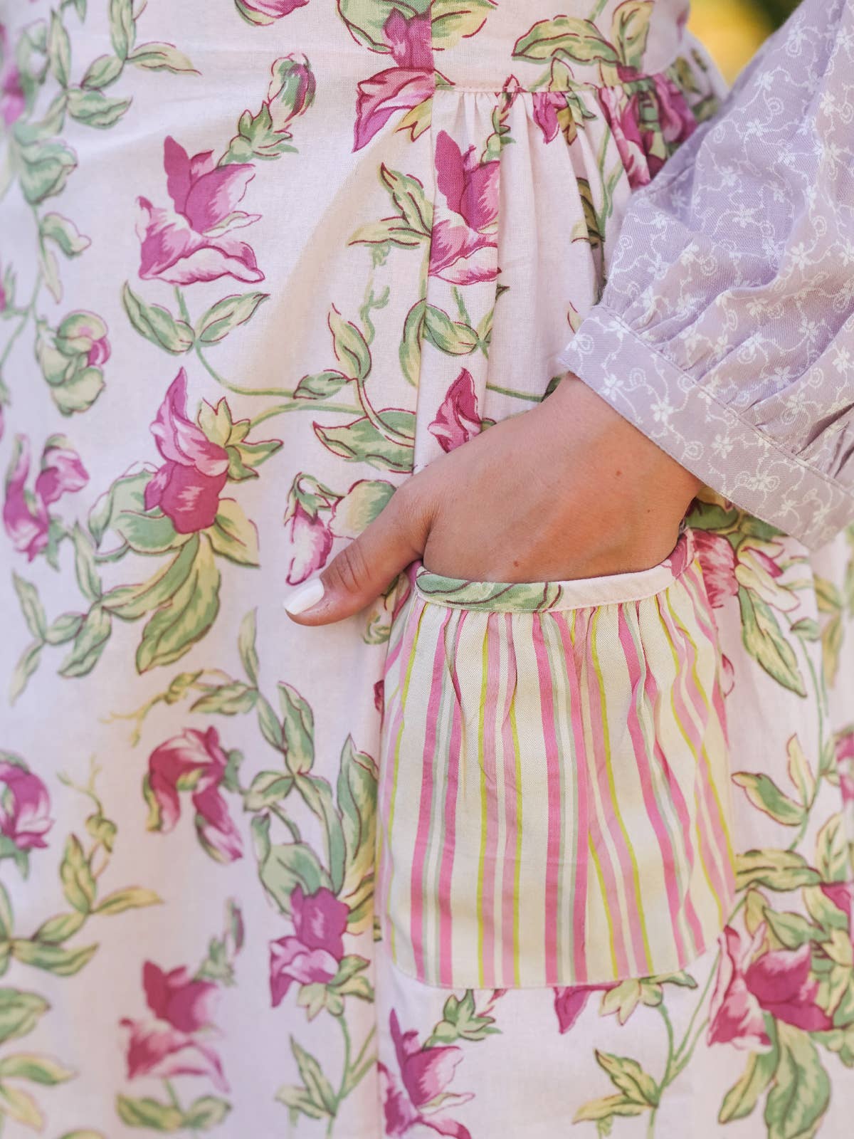 Sweet Pea Ruffle Farmhouse Apron - Rose