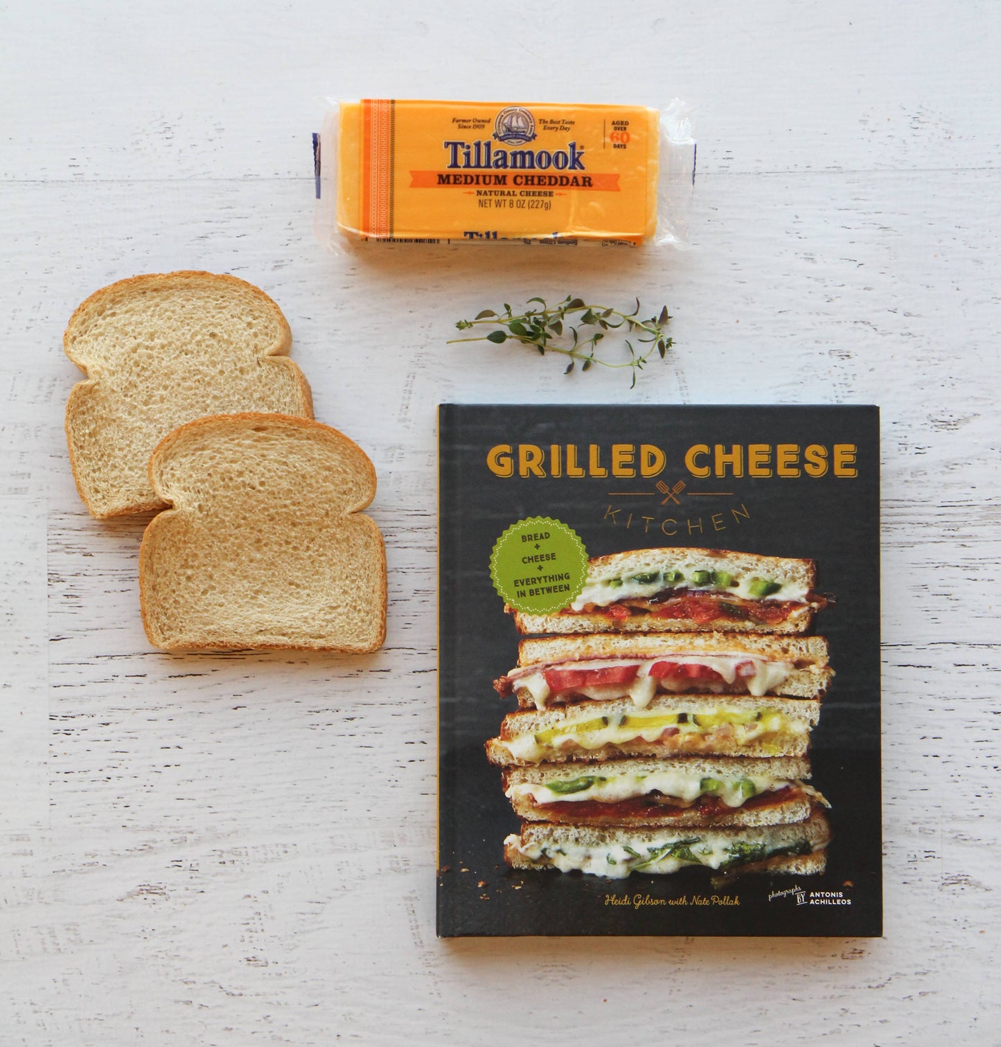 Chronicle Books - Grilled Cheese Kitchen