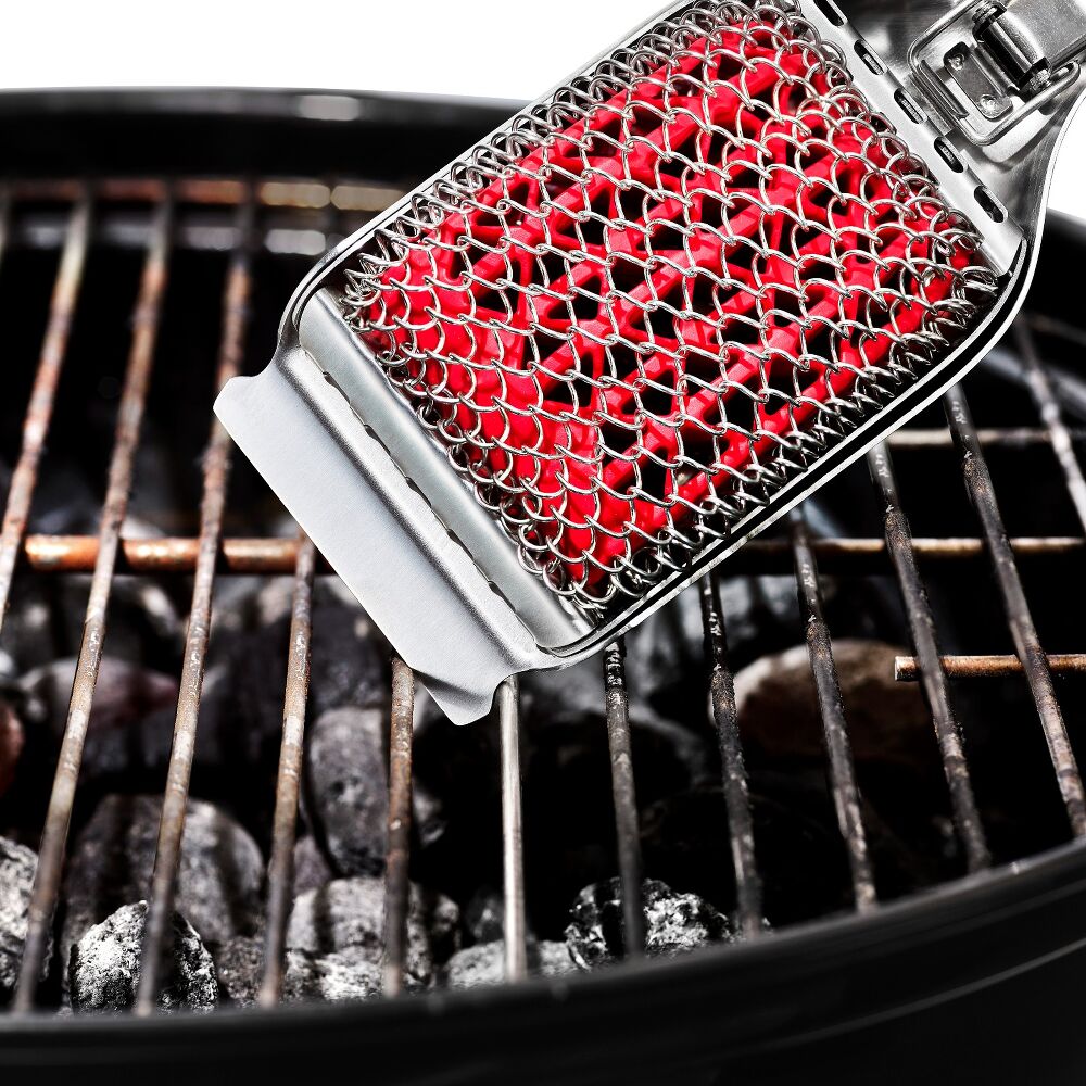 Coiled Grill Brush W/ Replacement Head